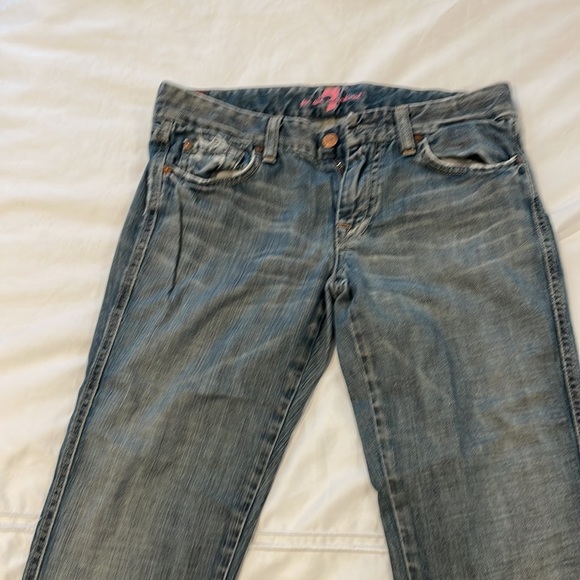 Distressed A pocket jean - Picture 2 of 7